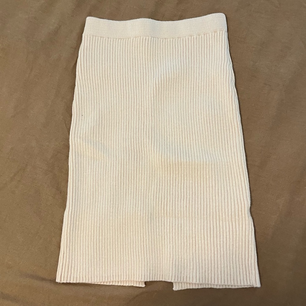 Pink Lily ribbed knit midi skirt